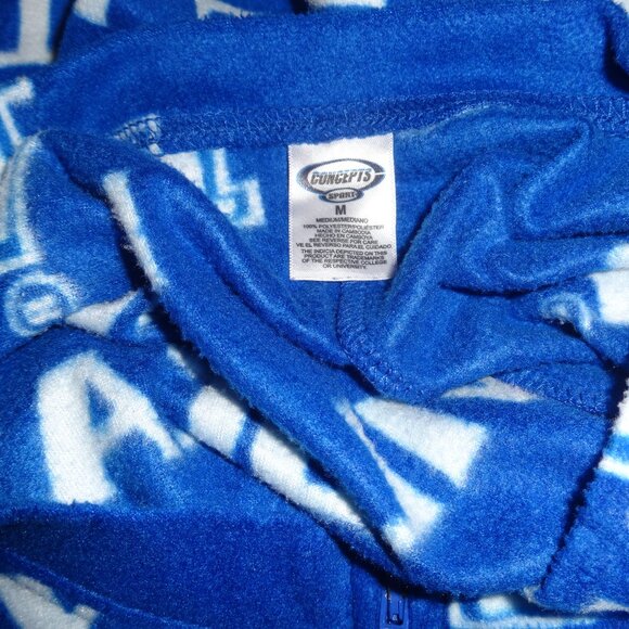 UNIVERSITY OF KENTUCKY FOOTED ONESIE SLEEPER PAJAMAS ADULT SIZE MEDIUM NWOT - Picture 3 of 3